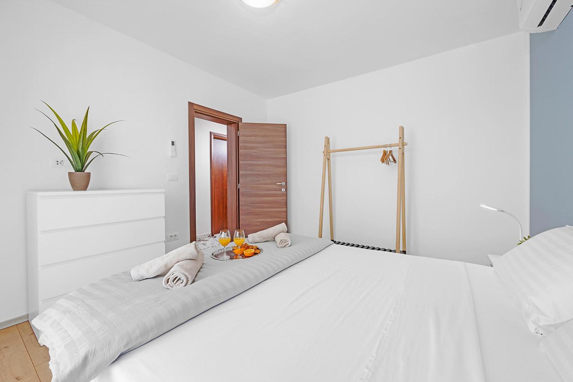 Apartment Delton Fazana Luaran gambar