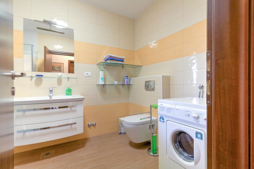 Apartment Delton Fazana Luaran gambar