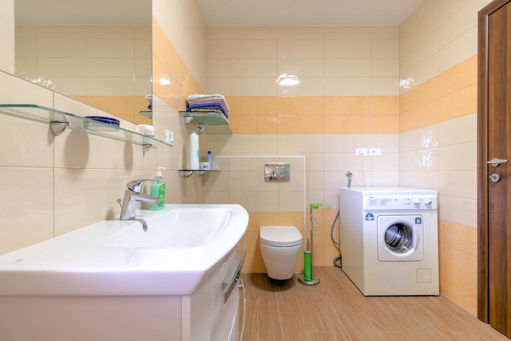 Apartment Delton Fazana Luaran gambar